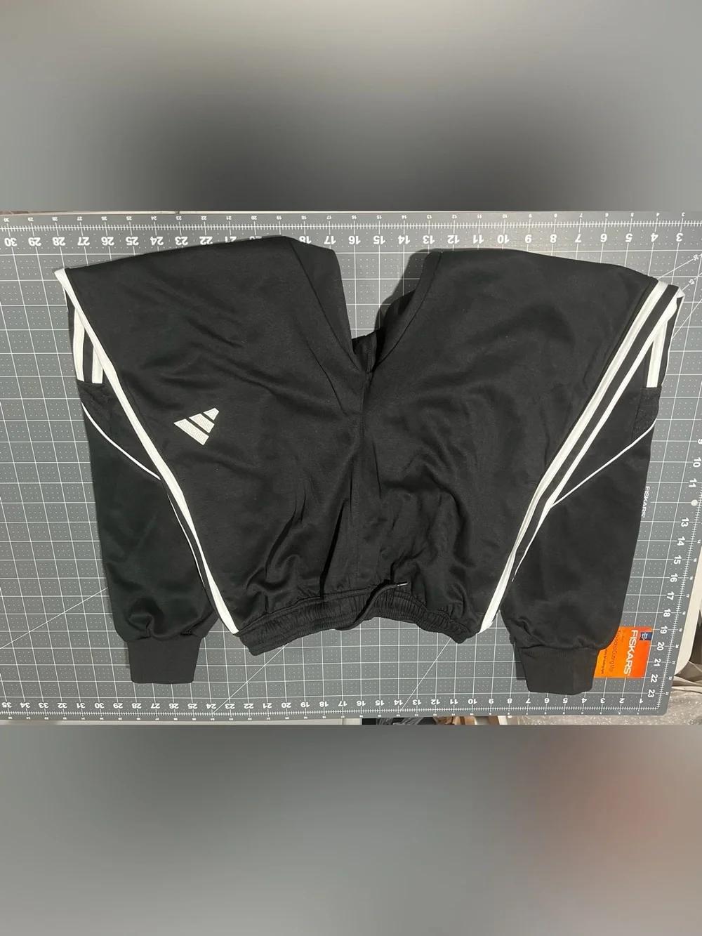 adidas men’s black